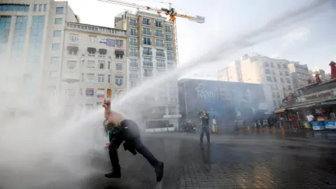 Reuters Water cannon