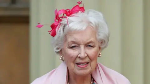 WPA Pool Dame June Whitfield