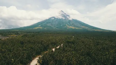Philippines evacuates thousands after Mayon volcano rumbles
