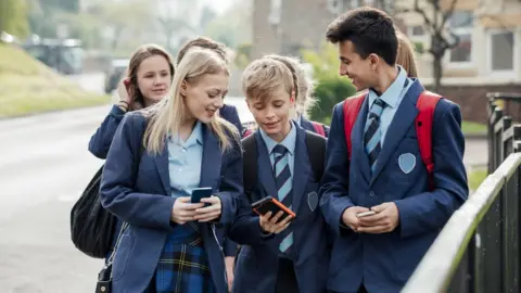 Getty Images secondary school pupils