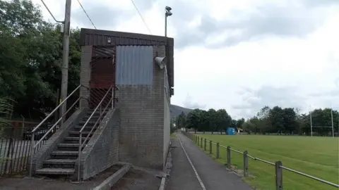 Jaggery/ Geograph Central Park, Blaina