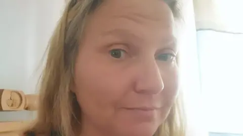 Sarah Brackstone Sarah Brackstone