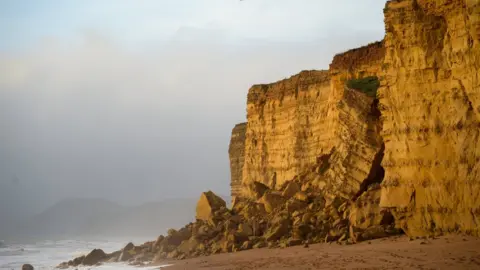 Finnbarr Webster/Getty Images Rock fall
