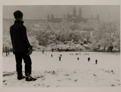 MARZAROLI COLLECTION Sledging Kelvingrove Park, 1964