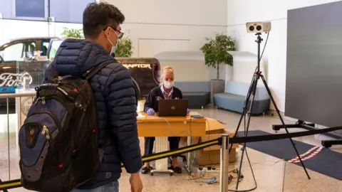Ford Ford worker having temperature monitored