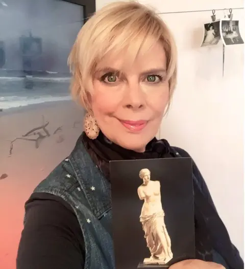 Kimberly Dotseth "The card I chose is of the Venus de Milo. Dr. Ford is my current "Venus de Milo," strong, beautiful, enduring and inspirational."