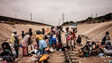 AFP Angola poverty.jpg