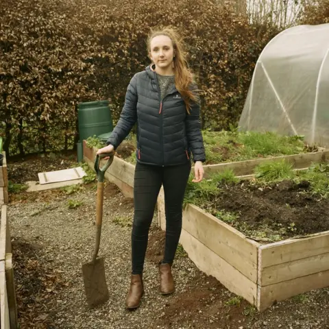 Alice Zoo Lois Reeves