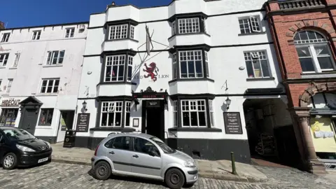 Local Democracy Reporting Service Red Lion