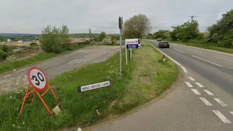 Google Well House Lane junction