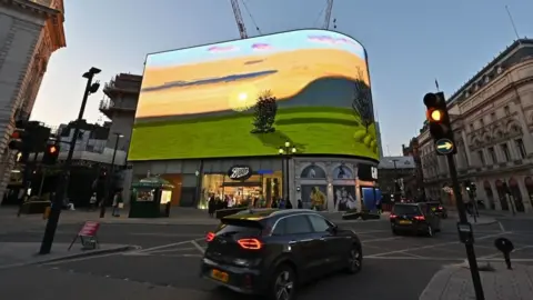 Getty Images piccadilly screen