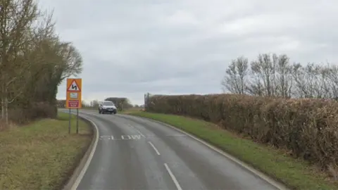 Google Dunmow Road near Beauchamp Roding.