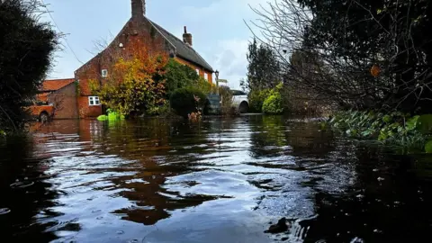 Harry Linder Pub flooded