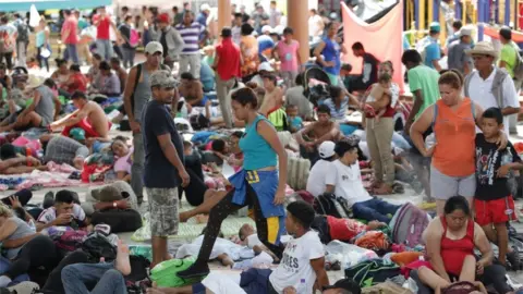 EPA More than 7,000 people are part of the caravan of Central American migrants that is heading towards the United States, according to a recent estimate released by the United Nations