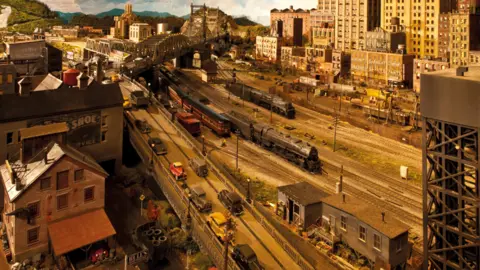 Steve Crise/Railway Modeller Rod Stewart model railway