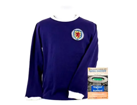 McTear's The Baxter No 6 strip up for auction on Friday