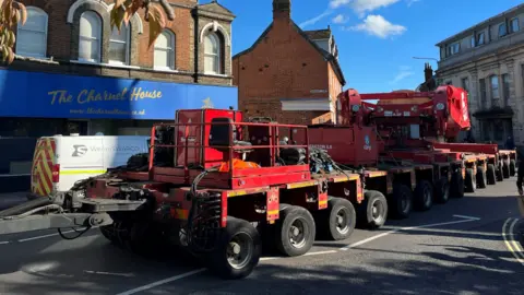 Richard Haugh/BBC The abnormal load on Norwich Road, Ipswich