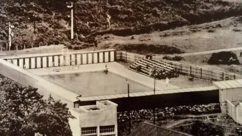 Treftadaeth Brynaman Heritage Lido