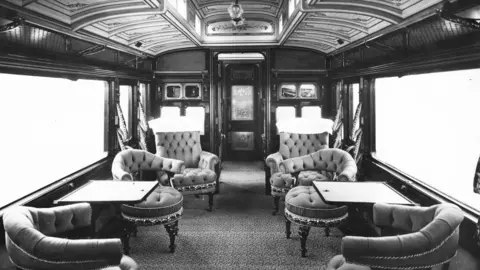 Steam Picture Library Royal saloon