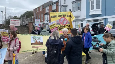PA Media Protesters in Portland