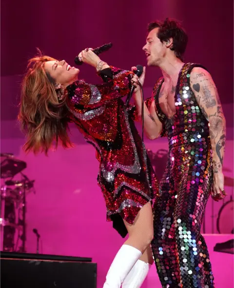 Kevin Mazur Shania Twain and Harry Styles