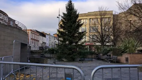 Christmas tree in Market Square