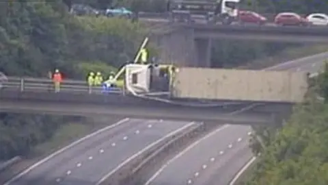 Highways England Lorry overhanging A14