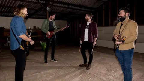 Tom Corneill Tom Corneill