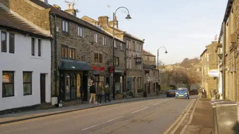 David Dixon/Geograph Holmfirth