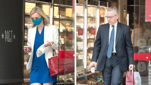 Jeremy Selwyn / Evening Standard / eyevine Liz Truss wore a mask - but Michael Gove went without