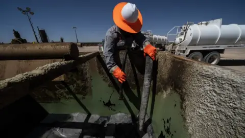 Getty Images oil worker in Midland, Texas