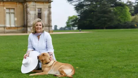 Highclere Castle Lady Carnarvon