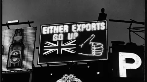 Getty Images piccadilly screen