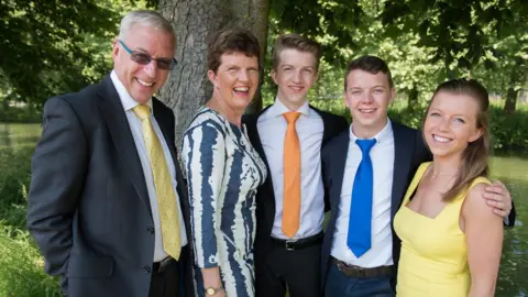 Benjamin Arthur Photography Huyton family