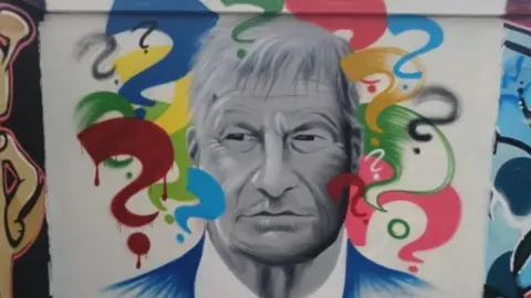 Madmanity Sir David Amess mural