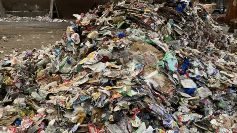 Martin Giles/BBC Rubbish for recycling