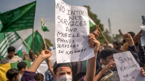 Getty Images Kashmir Muslim women protesters shout anti Indian slogans during an anti India protest in the Aanchar area, on September 27, 2019 in Srinagar, the summer capital of Indian administered Kashmir, India