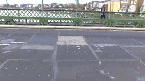 Hammersmith Bridge road surface