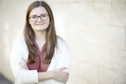 Roger Bool - roger@rgrphoto.co.uk Catherine