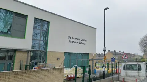 Google Twin Oaks Primary School