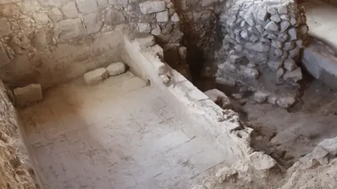 Rabei Khamisy Crusader winery discovered in Mi'ilya, northern Israel, August 2019