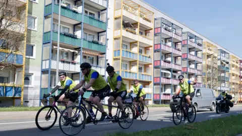 Blind Dave cyclists