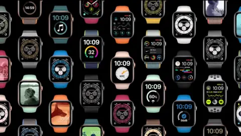 APple Apple Watch has received new customisation options - and the ability to share customised watch faces