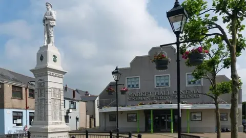 Geograph/ Robin Drayton Brynmawr