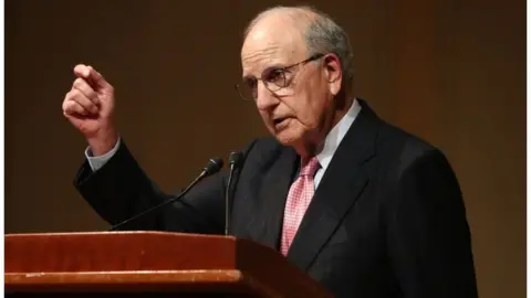 PA Former US senator George Mitchell also attended the event in Washington