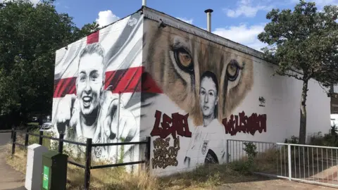 Tony Fisher/BBC The new mural in Newport Pagnell