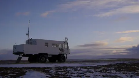 PBI Tundra buggy (c) PBI