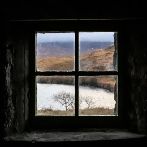 Quintin Lake Leacraithnaich bothy I, Ardtornish, Highland, Scotland