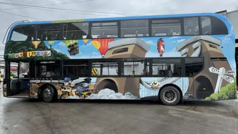 Upfest Bus