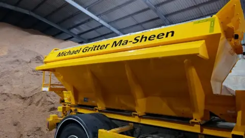 Neath Port Talbot council Gritting machine